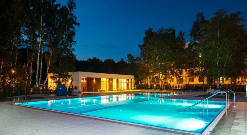 Apartament Z Basenem Kołobrzeg Exterior foto